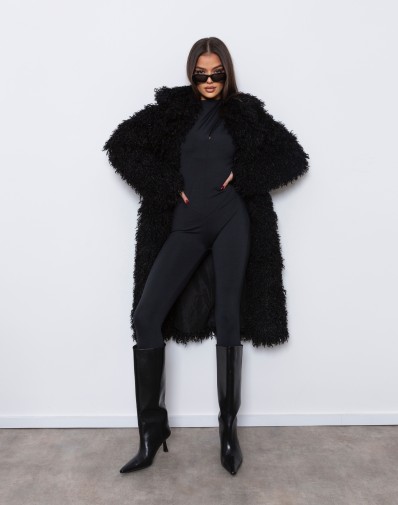 Futerko Maxi z Długim Włosiem Czarne Wiązane