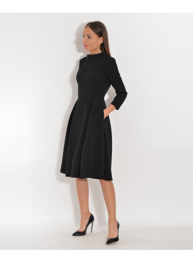 Sukienka ze stójką 