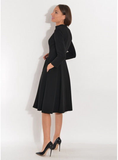 Sukienka ze stójką 