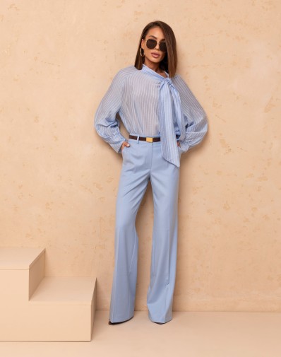 Koszula w Paski z Szarfą Wiązaną na Bok Błękitna 93093
